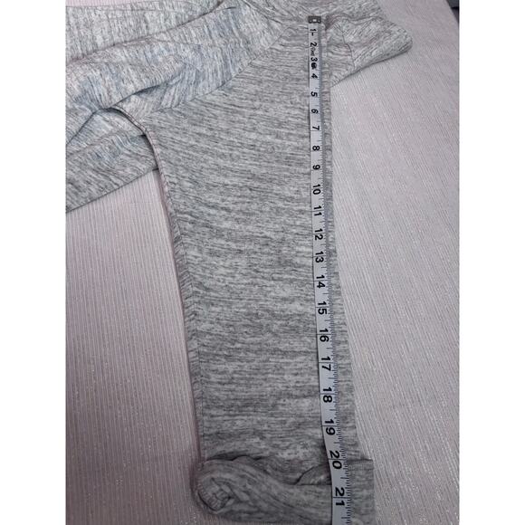 TNA Ladies Large Heather Gray Boat Neck Lightweight Athletic Top Off Shoulder - Picture 5 of 12